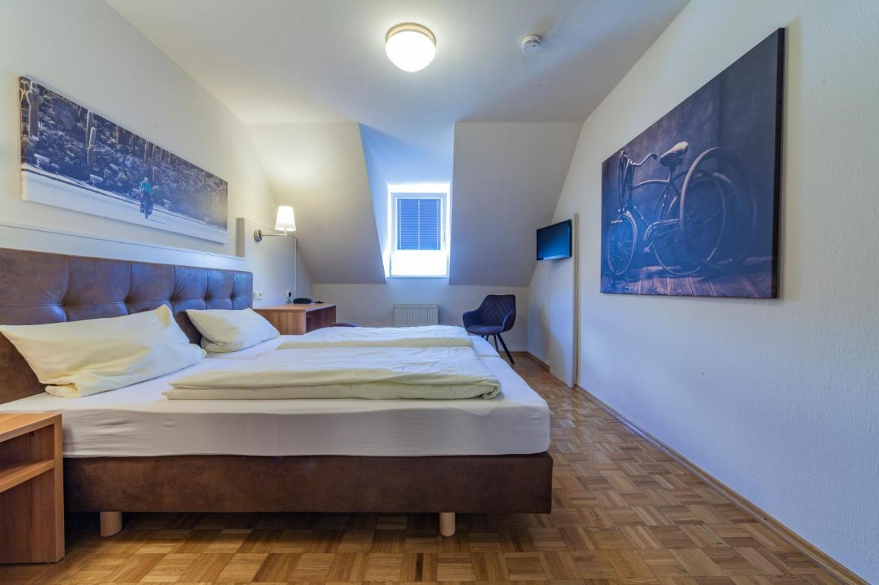 Stadthotel Kaiserslautern Ngoại thất bức ảnh
