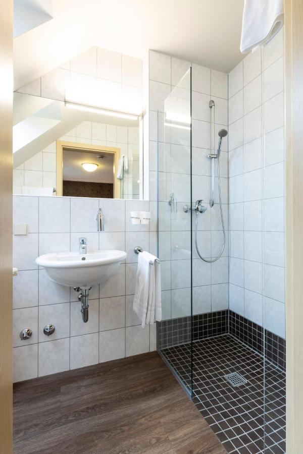 Stadthotel Kaiserslautern Ngoại thất bức ảnh
